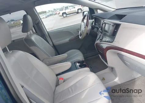 2011 Toyota Sienna Limited из США, поврежденный, VIN 5TDDK3DC2BS029470